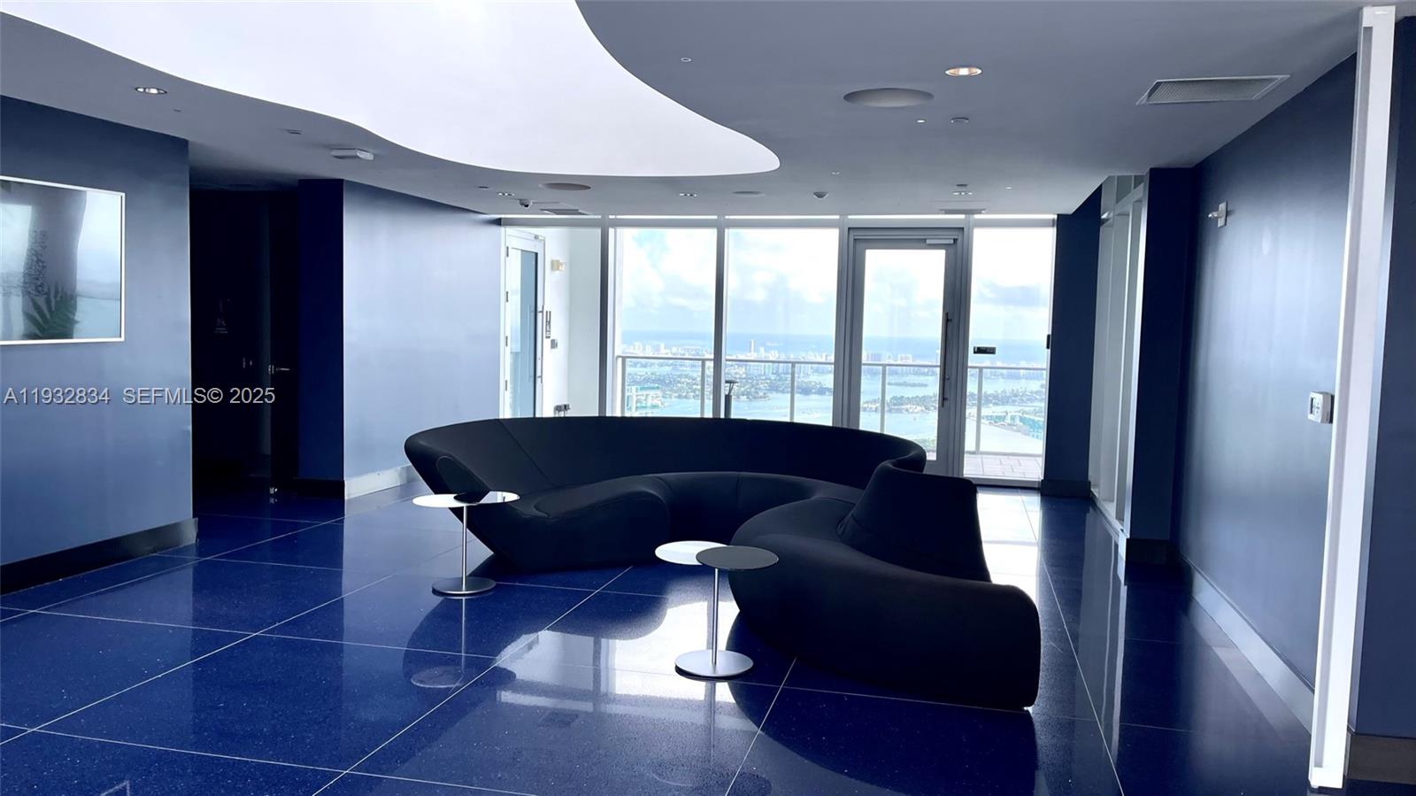 PARAMOUNT MIAMI WORLDCENT - Residential