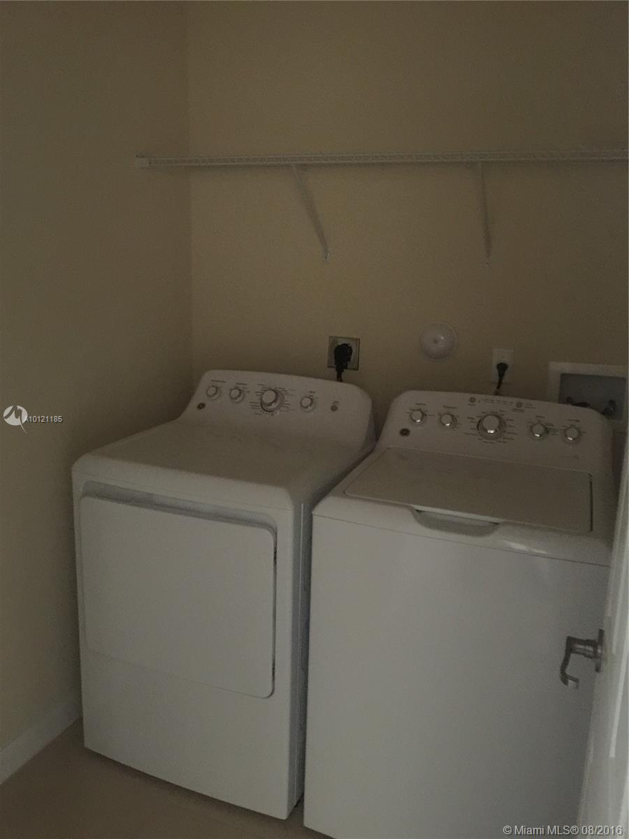 KENDALL COMMONS - Residential Lease