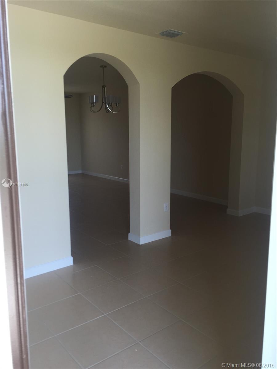 KENDALL COMMONS - Residential Lease