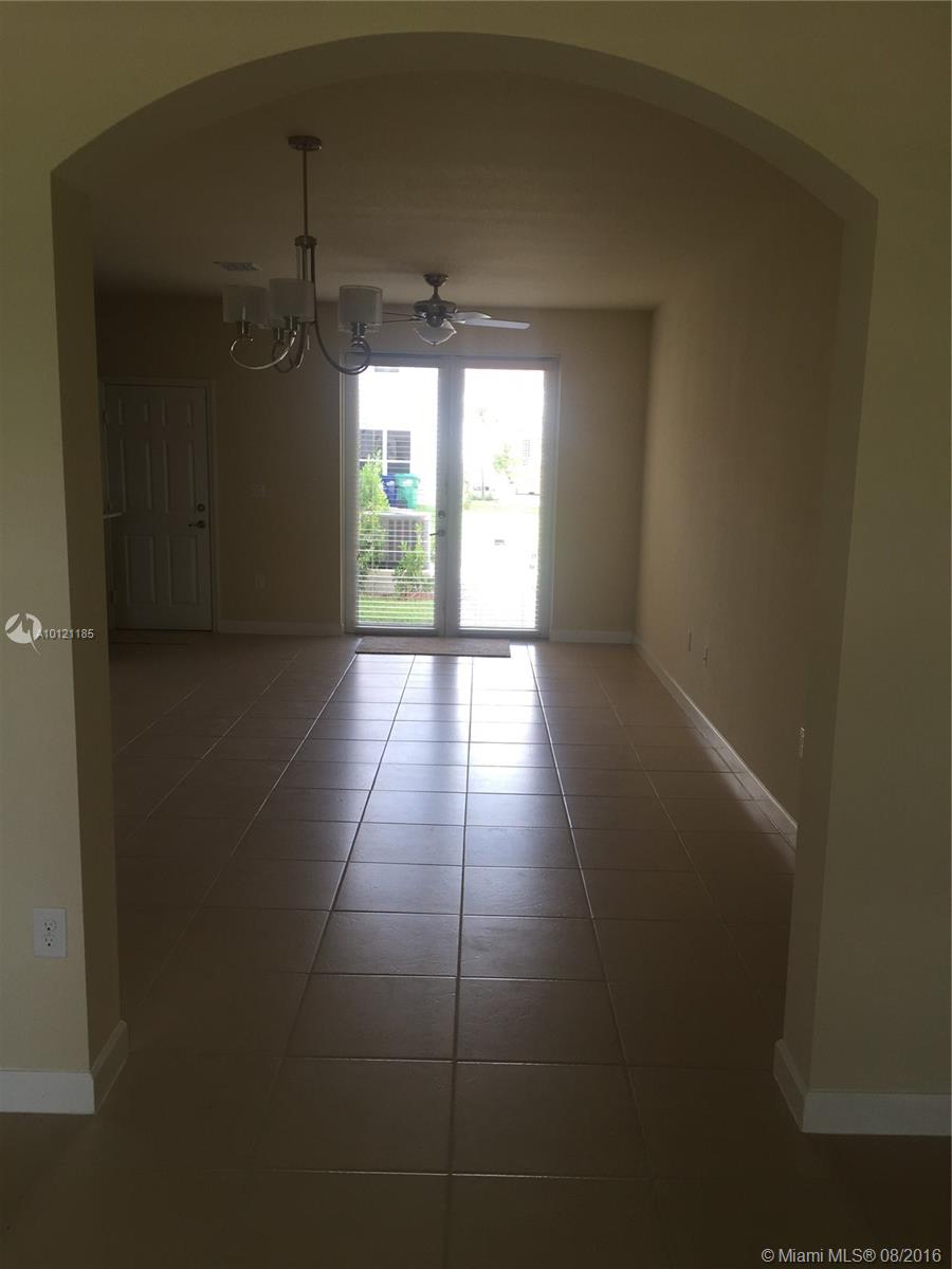 KENDALL COMMONS - Residential Lease