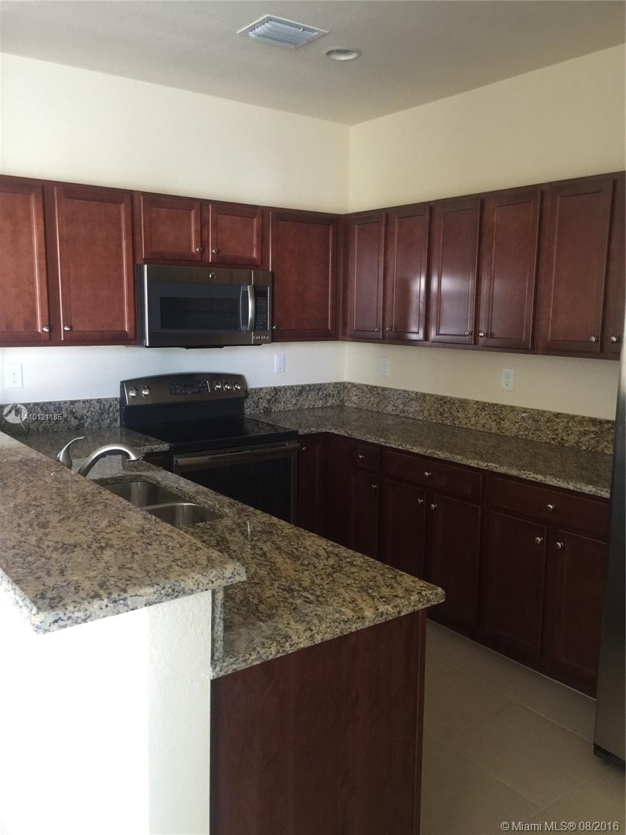 KENDALL COMMONS - Residential Lease