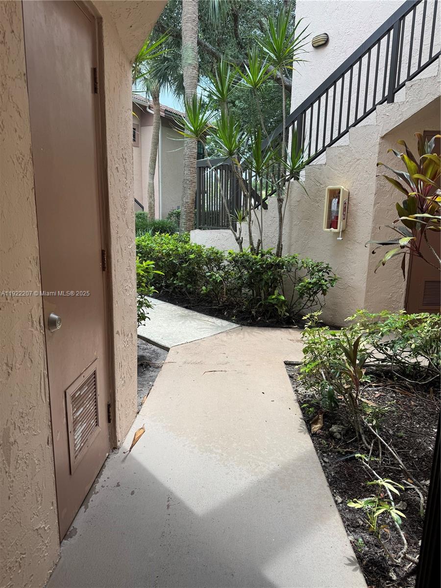 OPTIMA VILLAGE I-E CONDO - Residential Lease