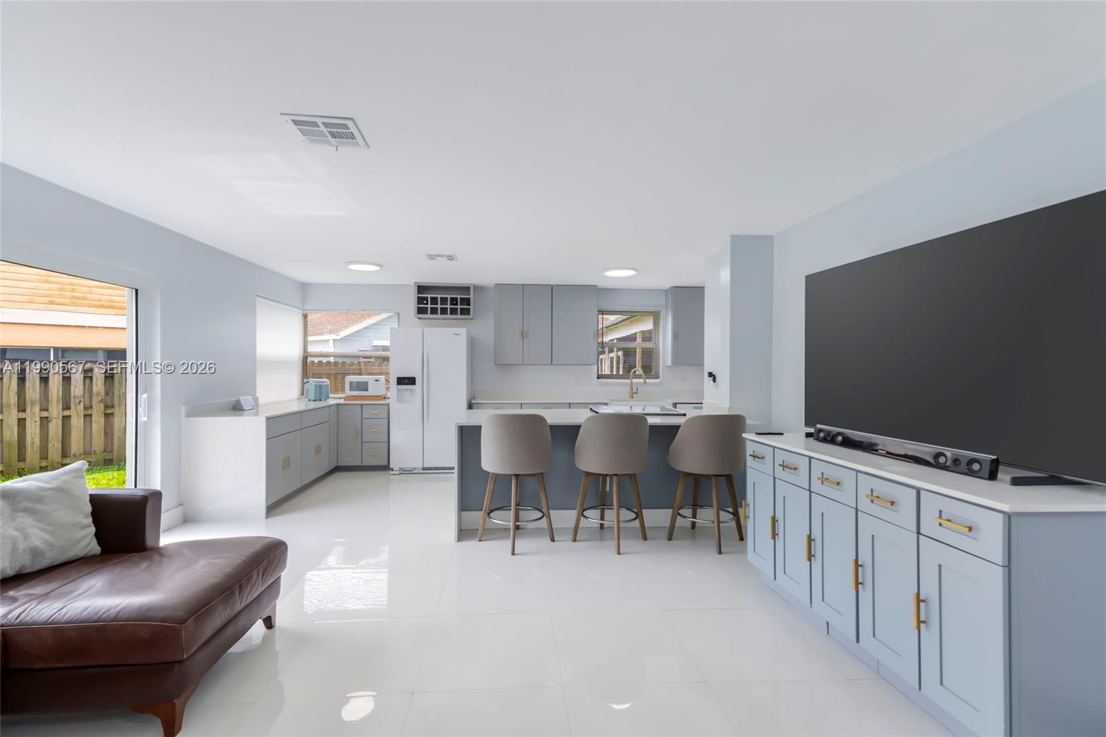 LAKES BY THE BAY SEC 6 - Residential