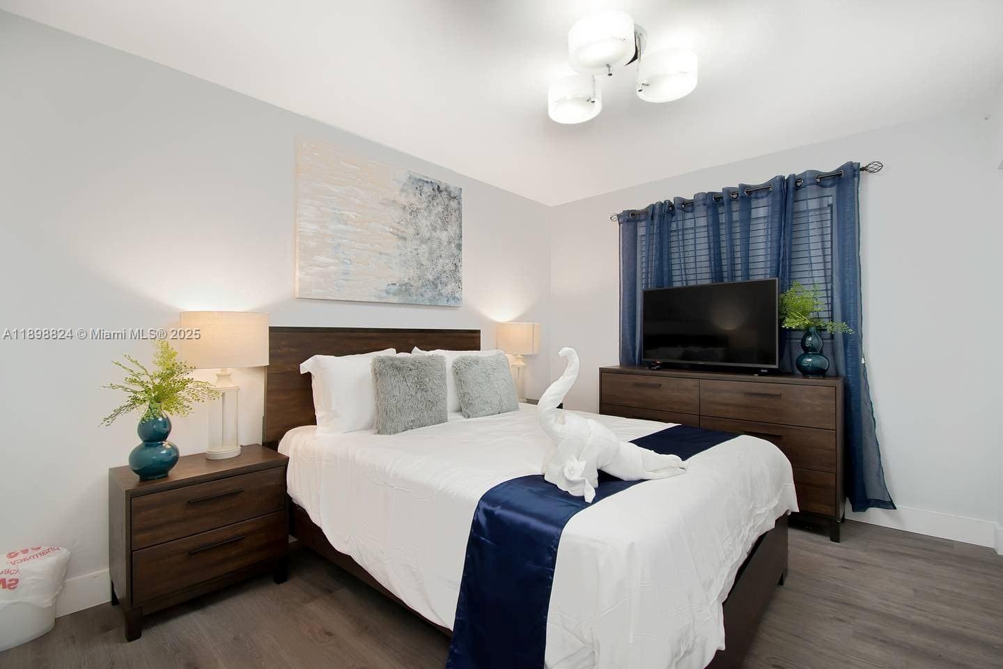 GULFSTREAM ESTATES NO 3 - Residential Lease