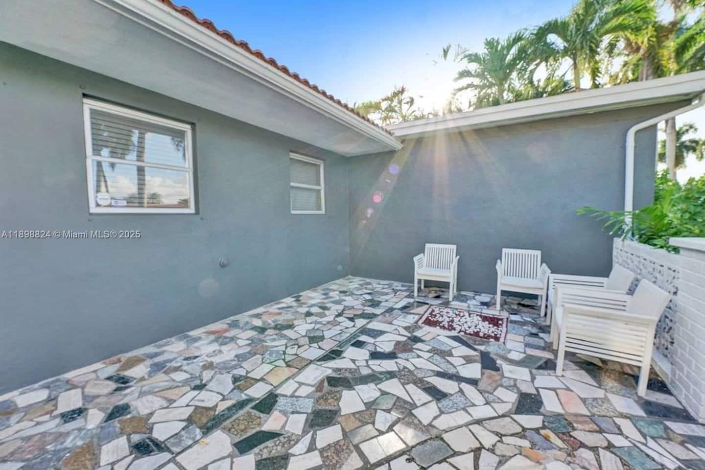 GULFSTREAM ESTATES NO 3 - Residential Lease