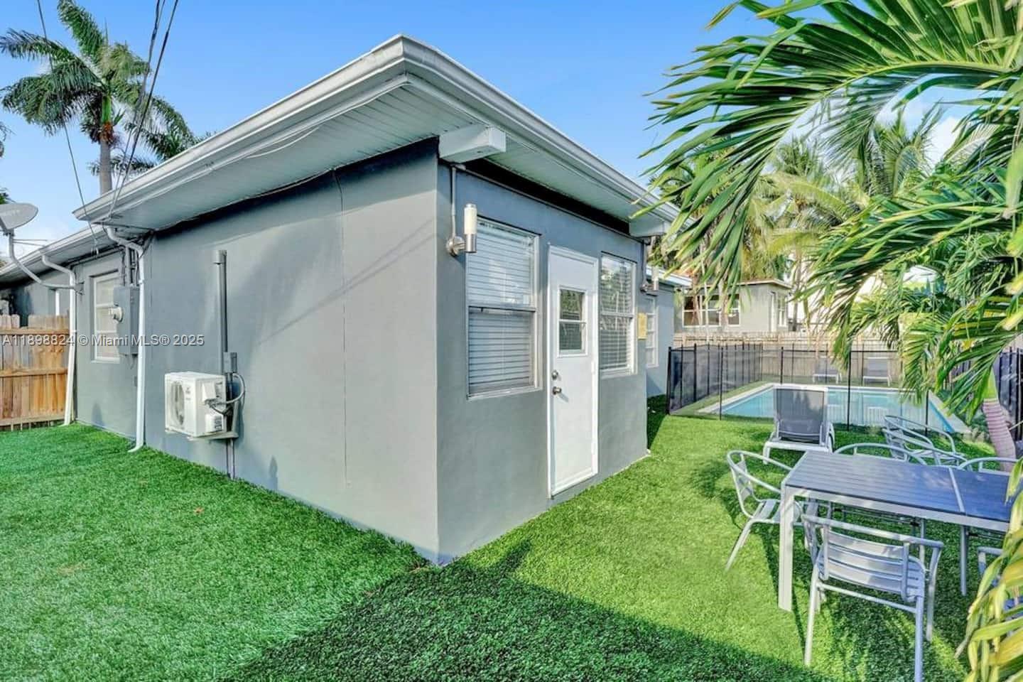 GULFSTREAM ESTATES NO 3 - Residential Lease