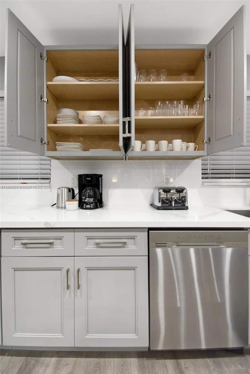 GULFSTREAM ESTATES NO 3 - Residential Lease