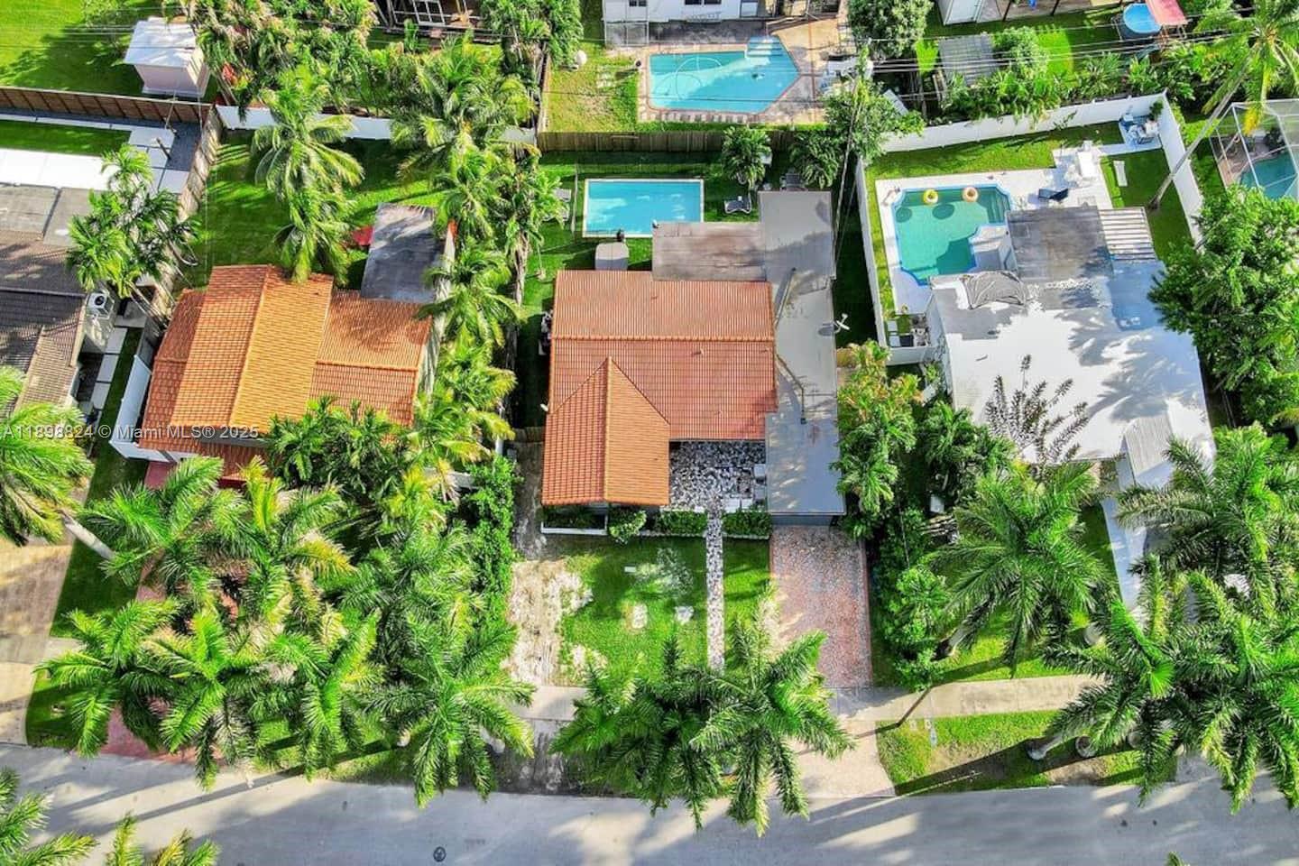 GULFSTREAM ESTATES NO 3 - Residential Lease