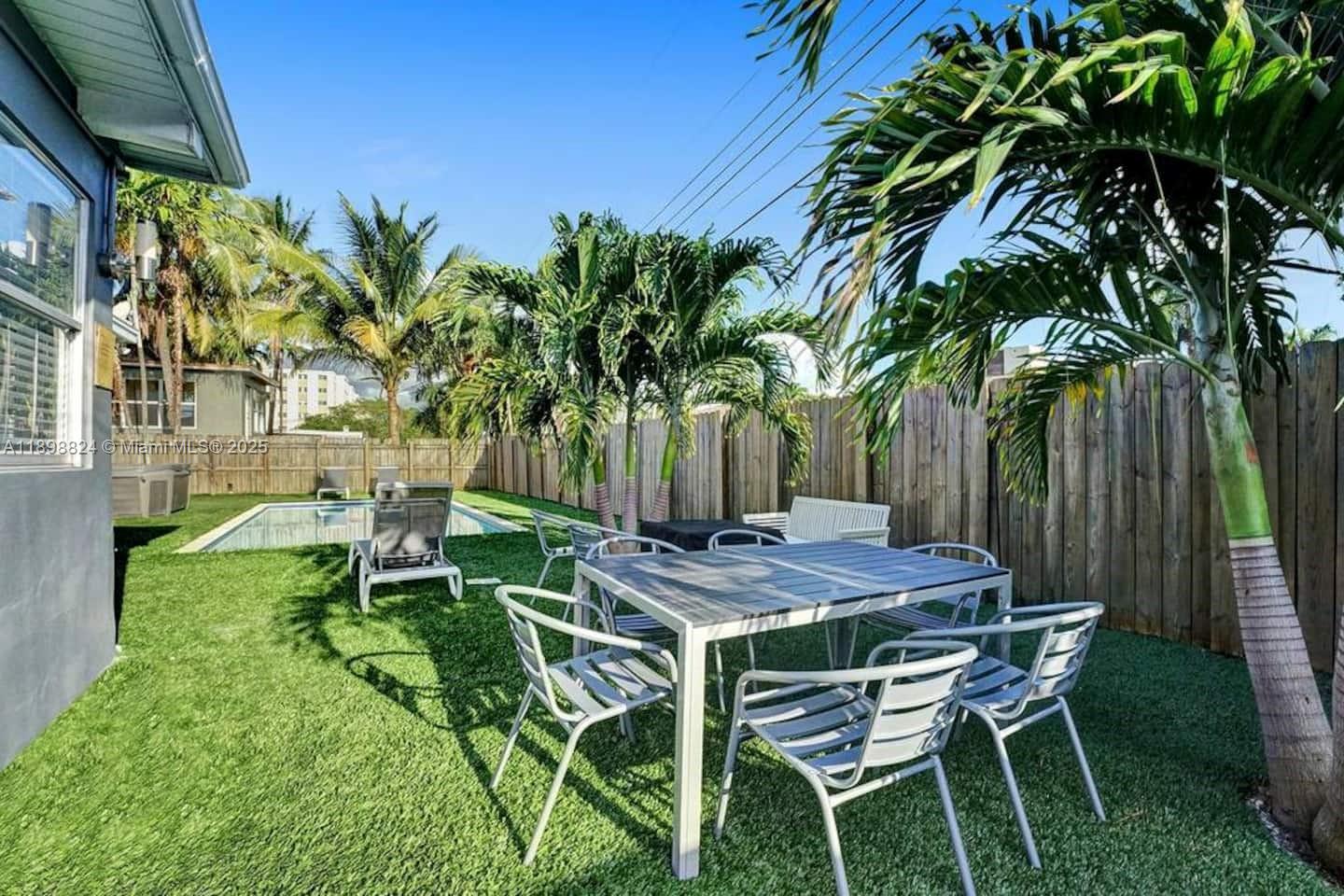 GULFSTREAM ESTATES NO 3 - Residential Lease