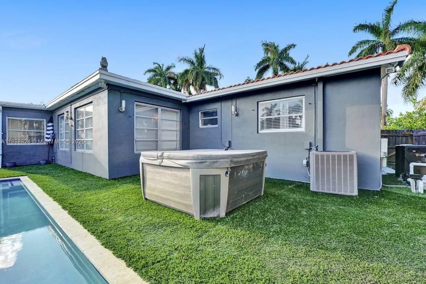 GULFSTREAM ESTATES NO 3 - Residential Lease