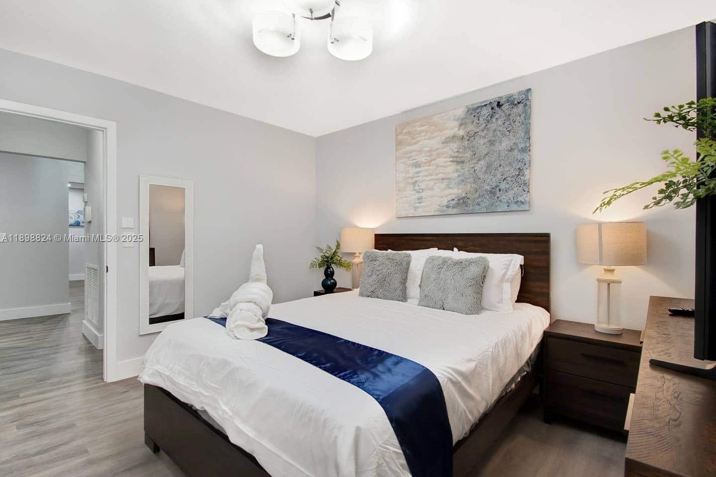 GULFSTREAM ESTATES NO 3 - Residential Lease