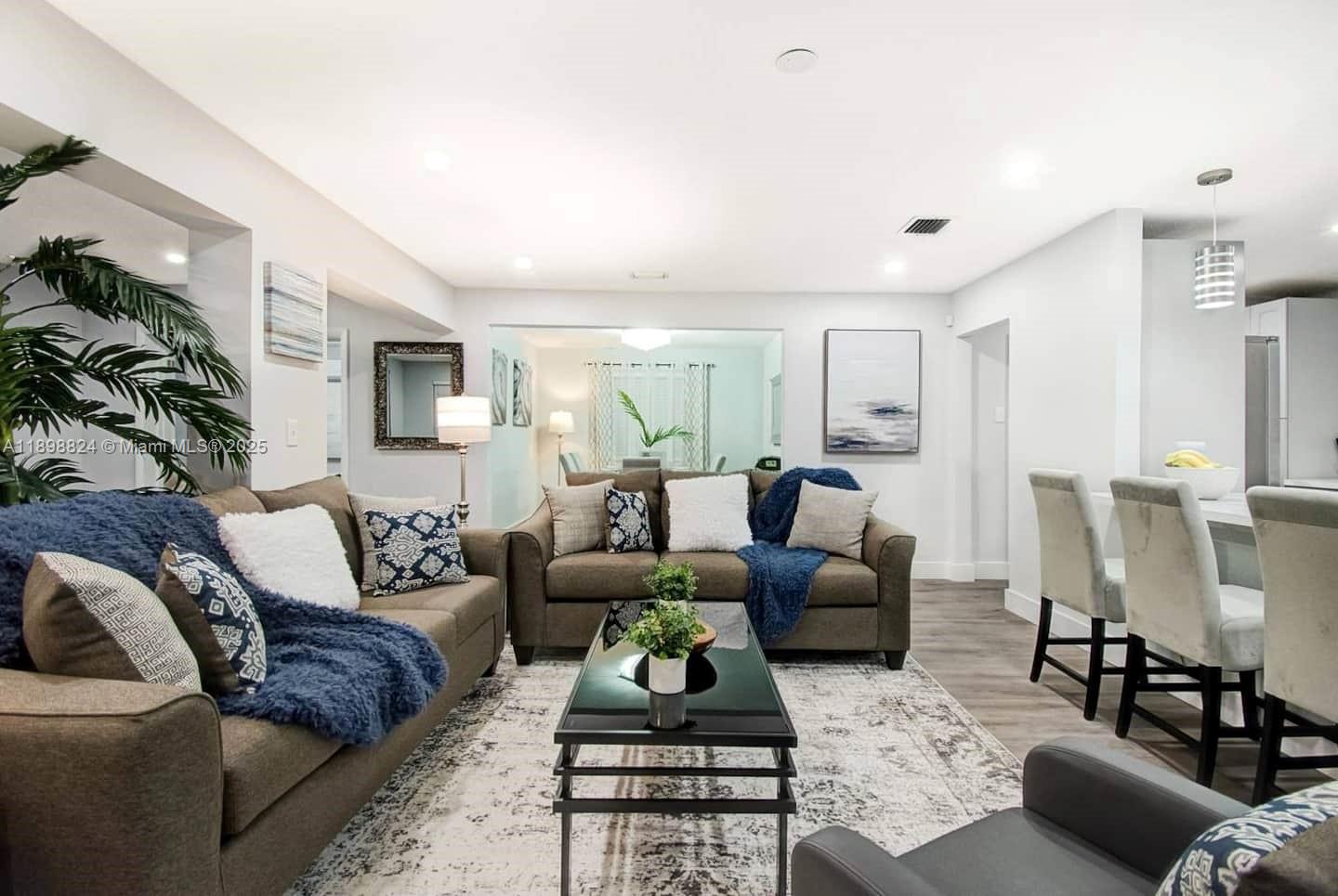 GULFSTREAM ESTATES NO 3 - Residential Lease