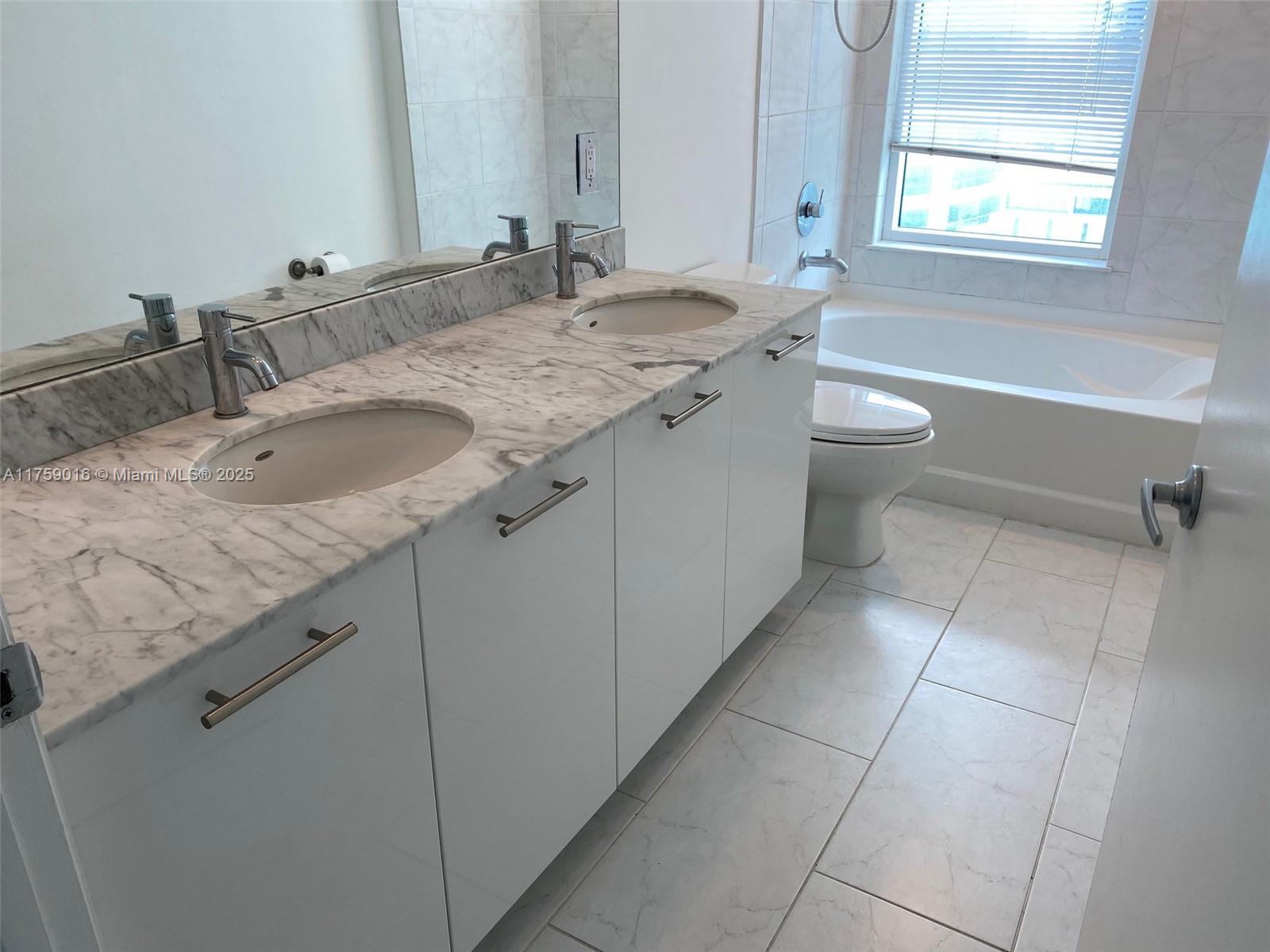 MARY BRICKELLS ADDN BLK 1 - Residential