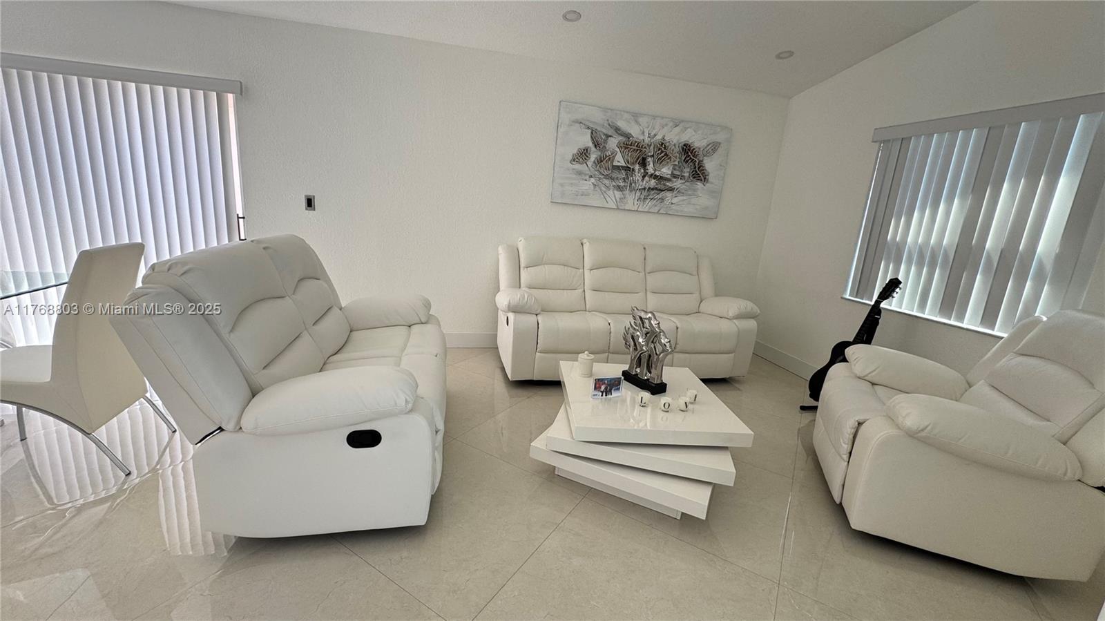 907 SW 140th Ave
