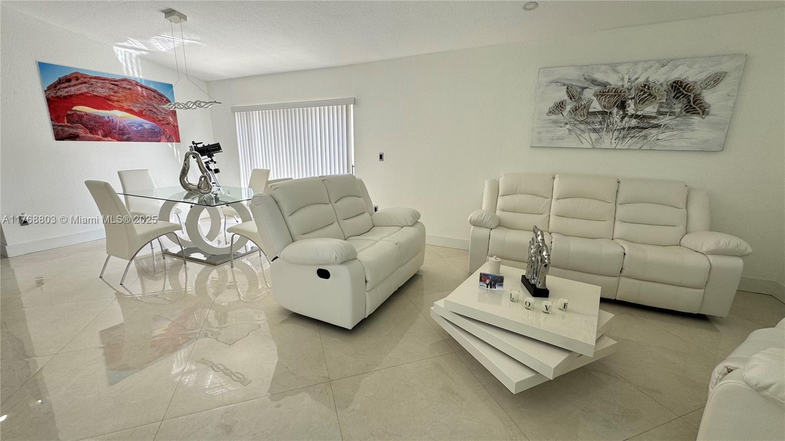 907 SW 140th Ave