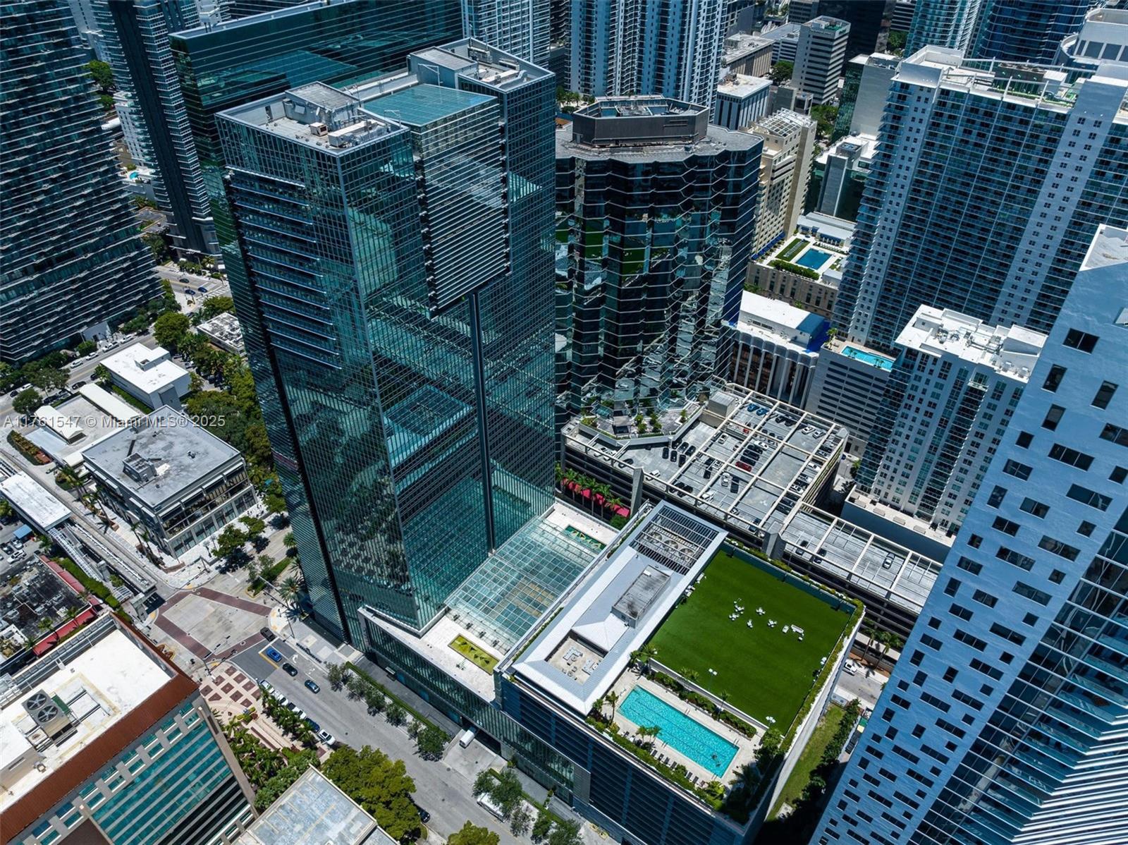 MAYFIELD CONDO - Residential