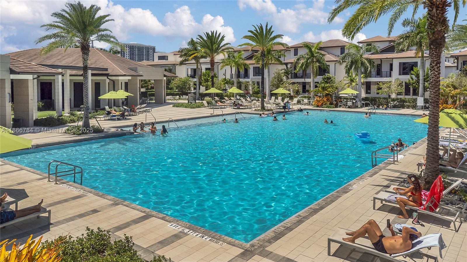 DOWNTOWN DORAL SOUTH PHAS - Residential Lease