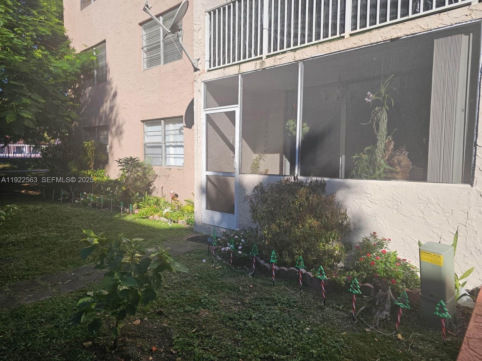 SUMMIT CHASE CONDO - Residential