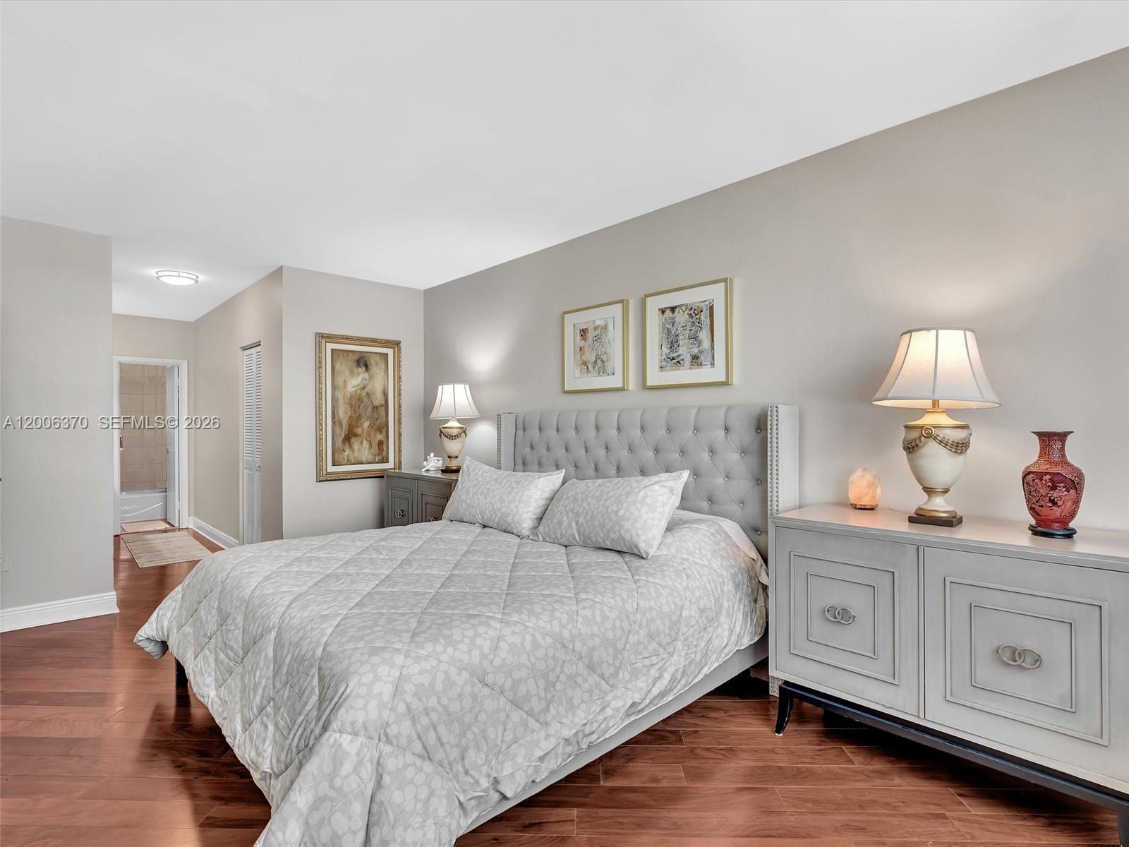 ARLEN HOUSE WEST CONDO - Residential