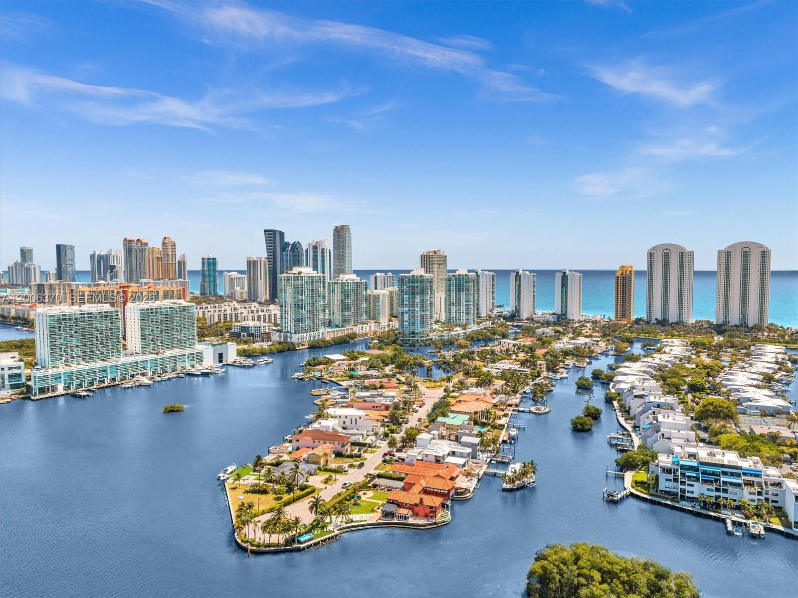 ARLEN HOUSE WEST CONDO - Residential