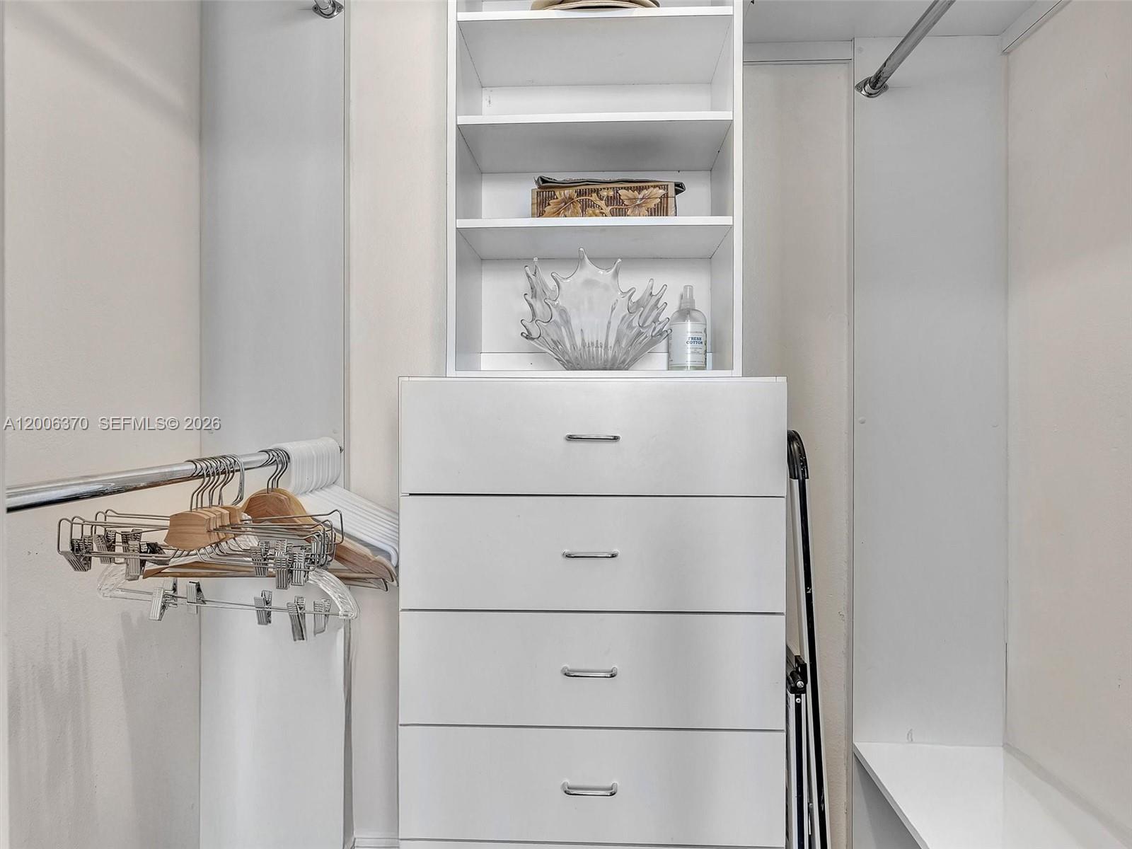 ARLEN HOUSE WEST CONDO - Residential