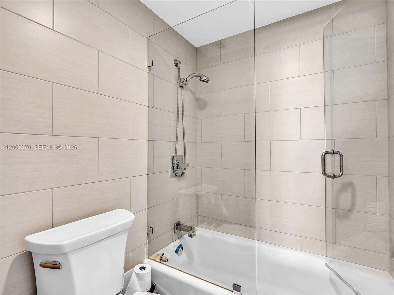 ARLEN HOUSE WEST CONDO - Residential