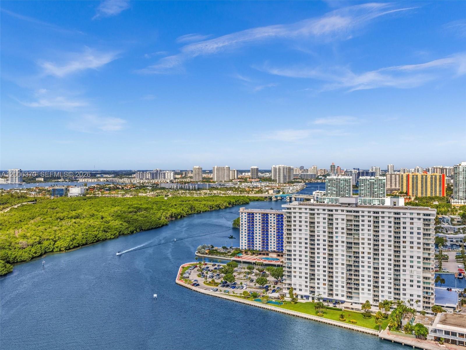 ARLEN HOUSE WEST CONDO - Residential