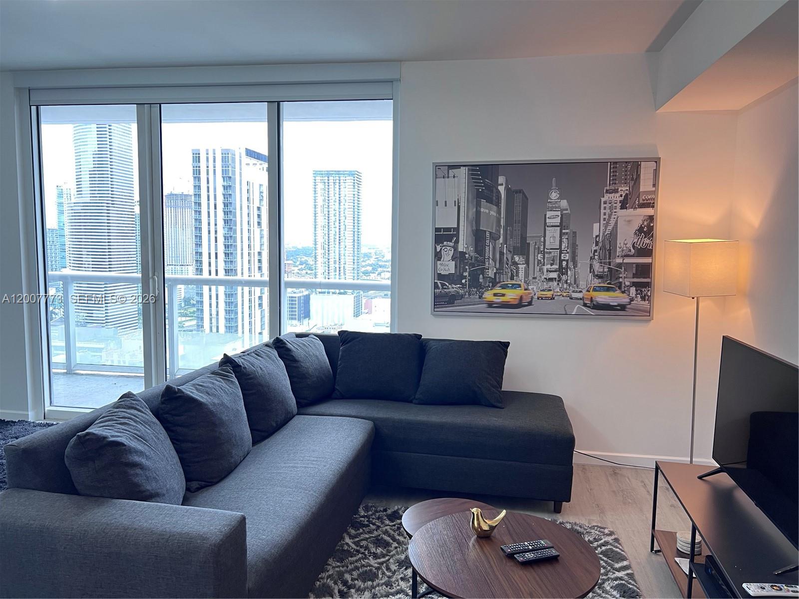 50 Biscayne Blvd 3209