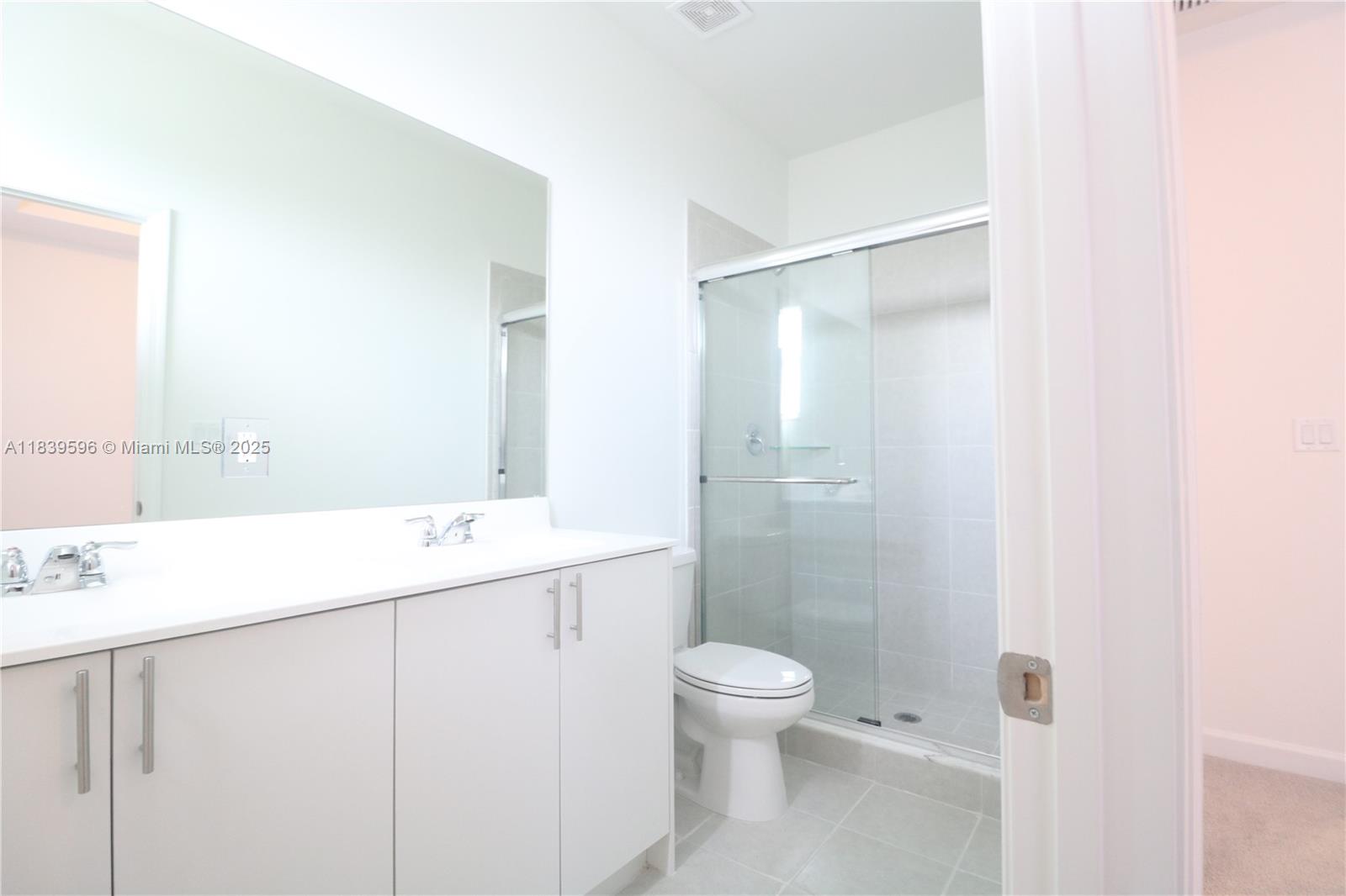 PARADISE PINES - Residential