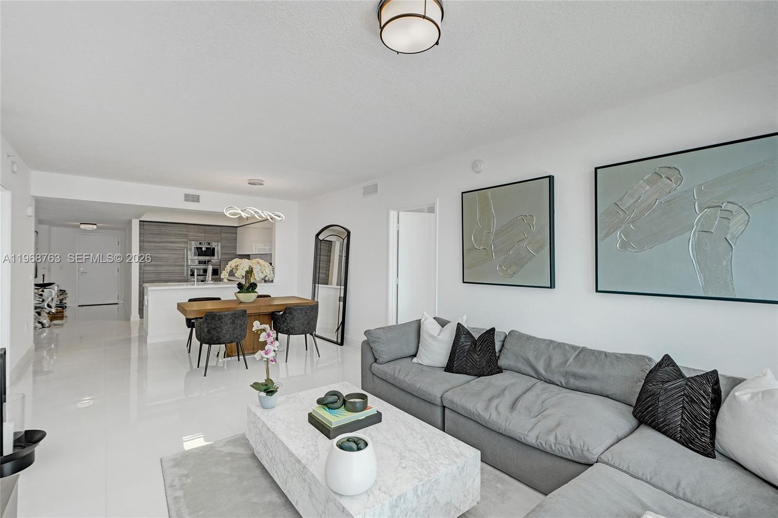 PARQUE TOWERS CONDO - Residential