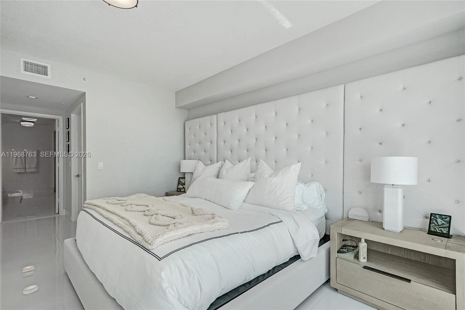 PARQUE TOWERS CONDO - Residential