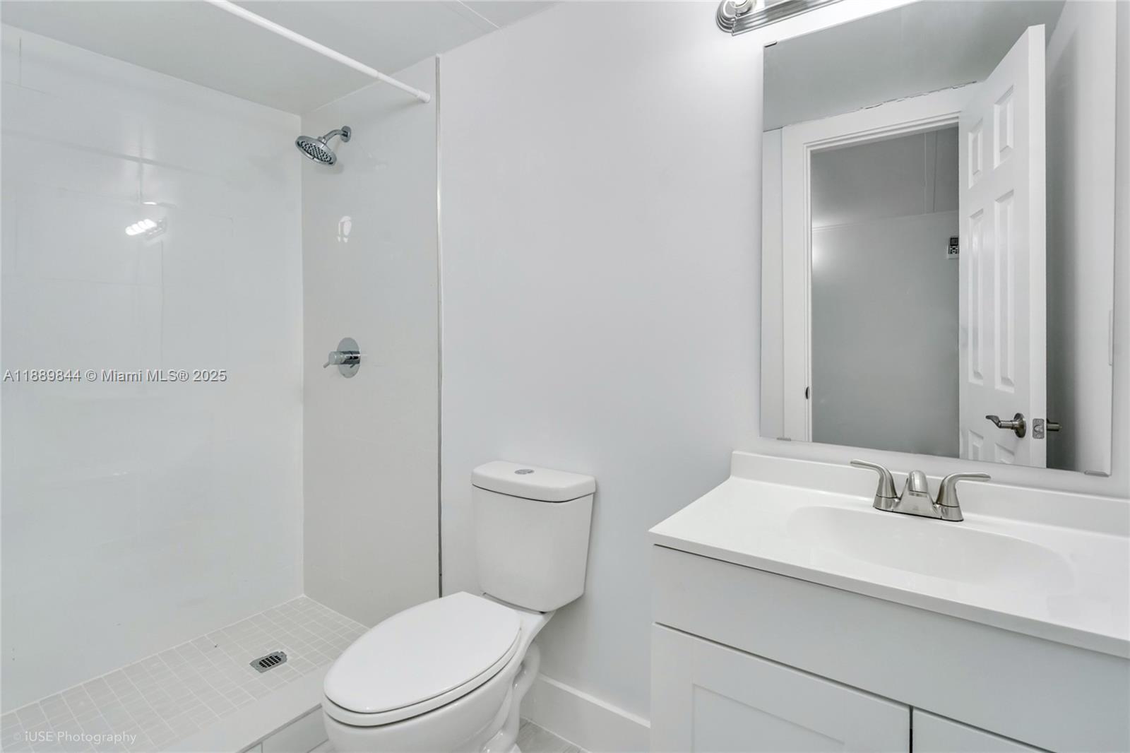 STEVES ESTATES - Residential Lease