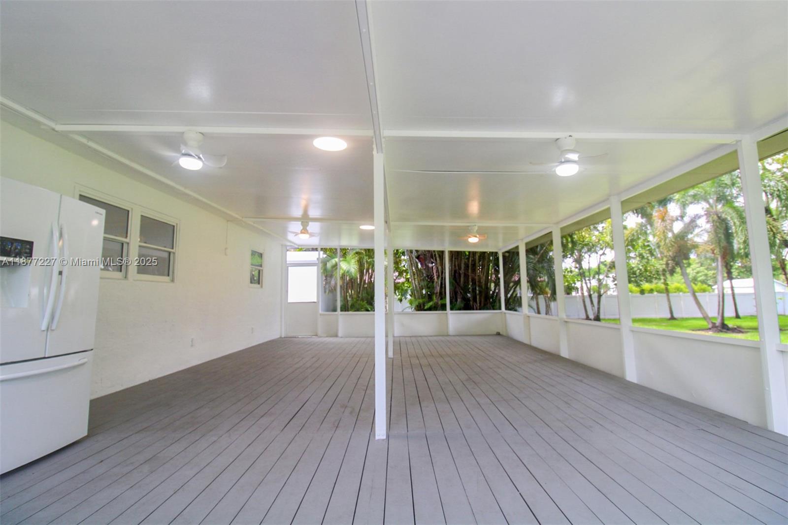 CHAMBERS LAND CO SUB SE1/ - Residential Lease