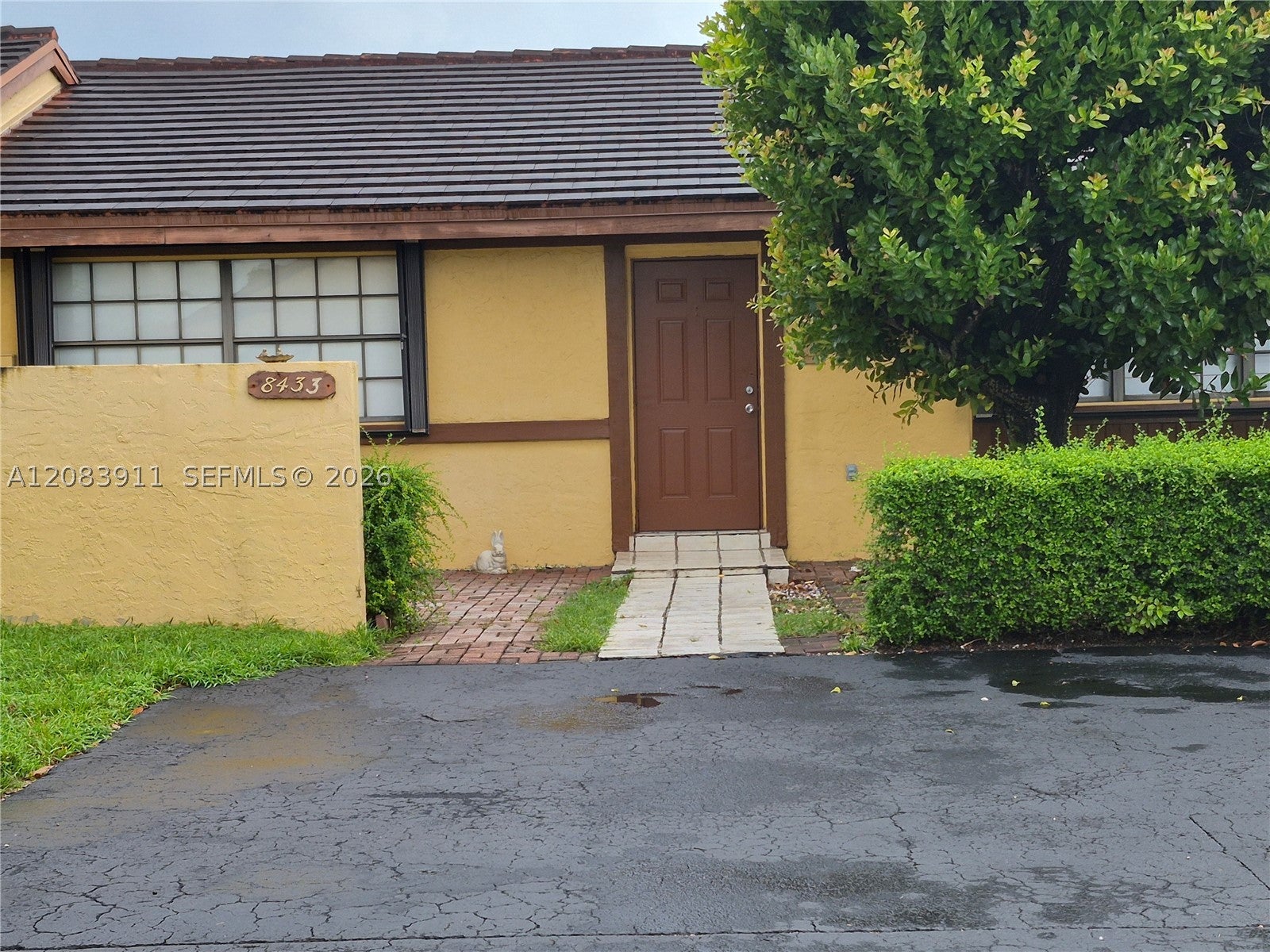 8433 SW 147th Pl, Miami FL 33193