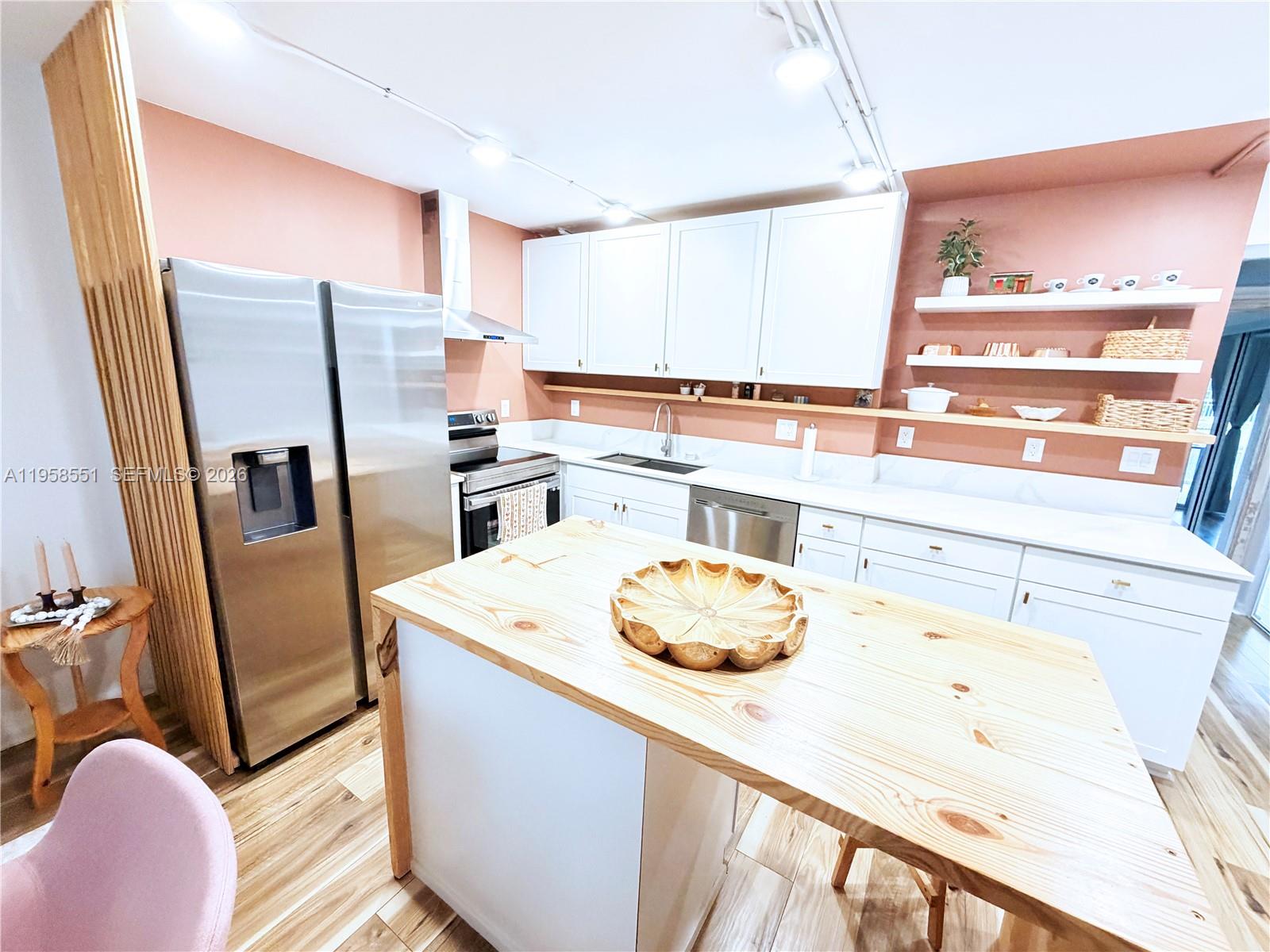 2130 Cambridge F 213o