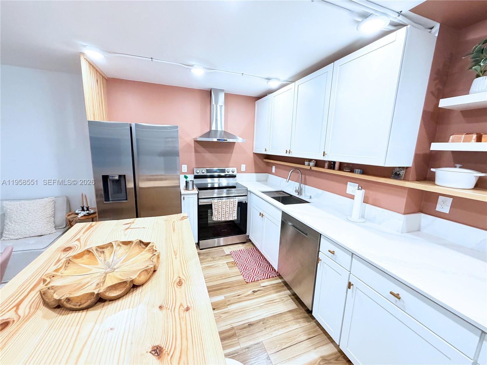 2130 Cambridge F 213o