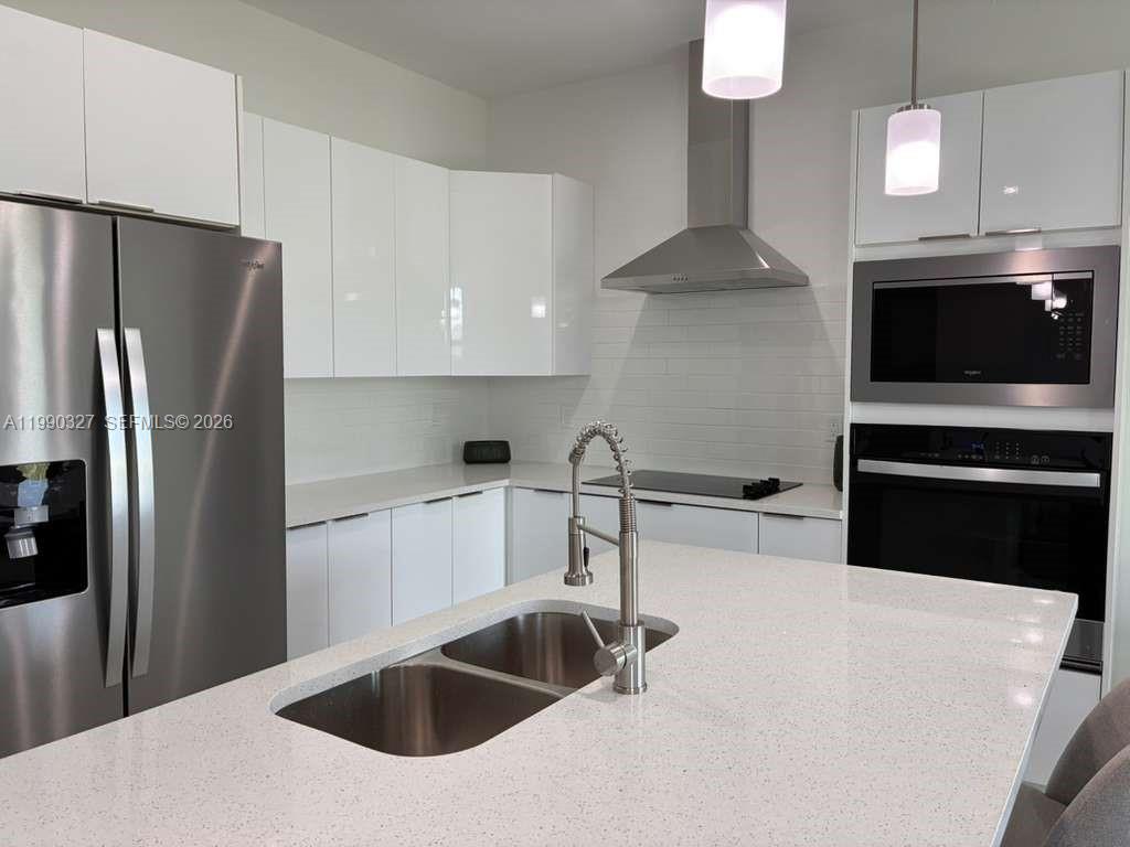 Port LaBelle - Residential