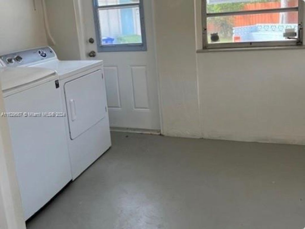 Photo of 843 NE 14th Ct #843, Fort Lauderdale, FL 33304 (MLS # A11629567)