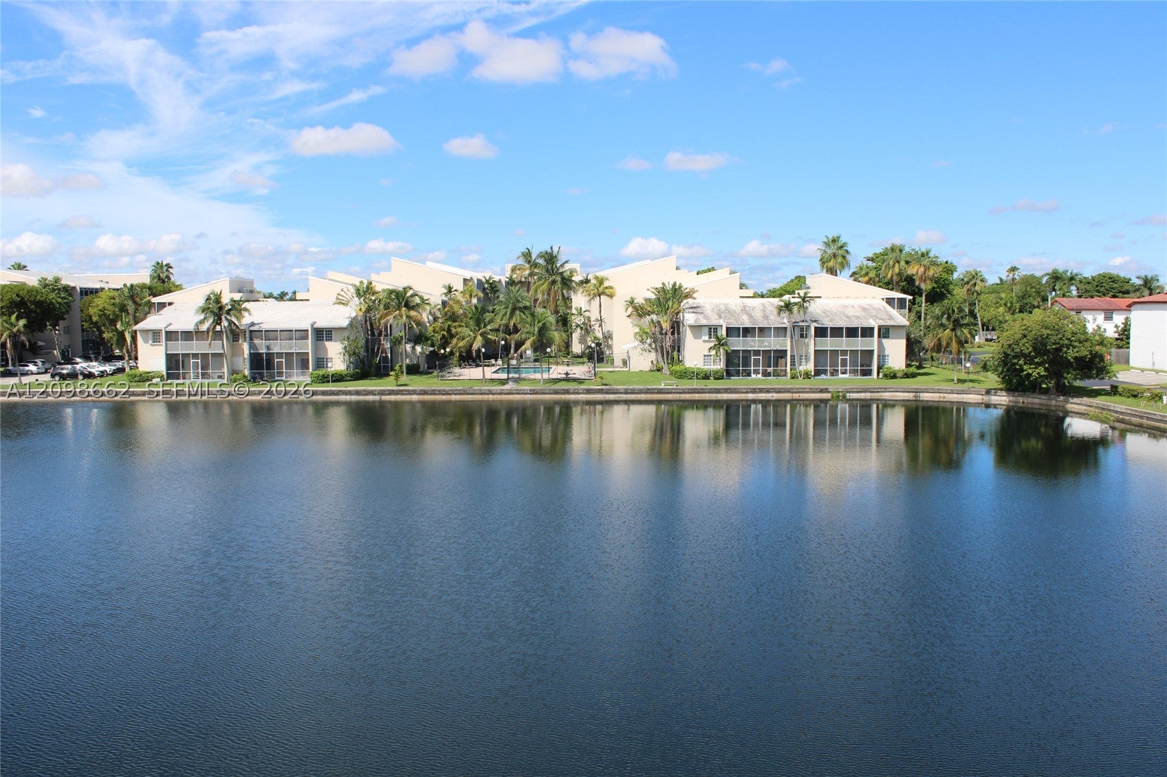 8260 SW 210th St 216, Cutler Bay, FL, 33189/$169,900 2 8260 SW 210th St 216