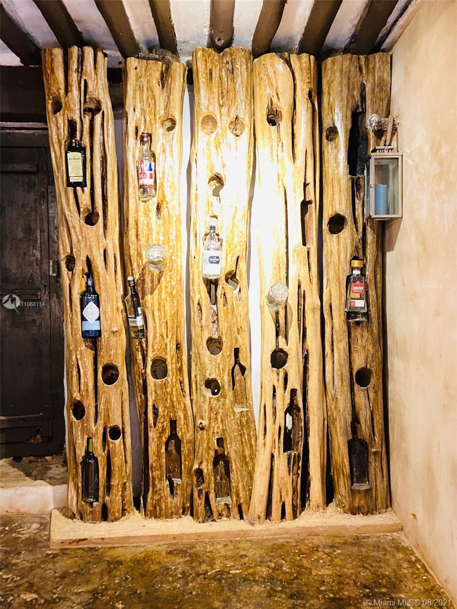 MERIDA YUCATAN - Land