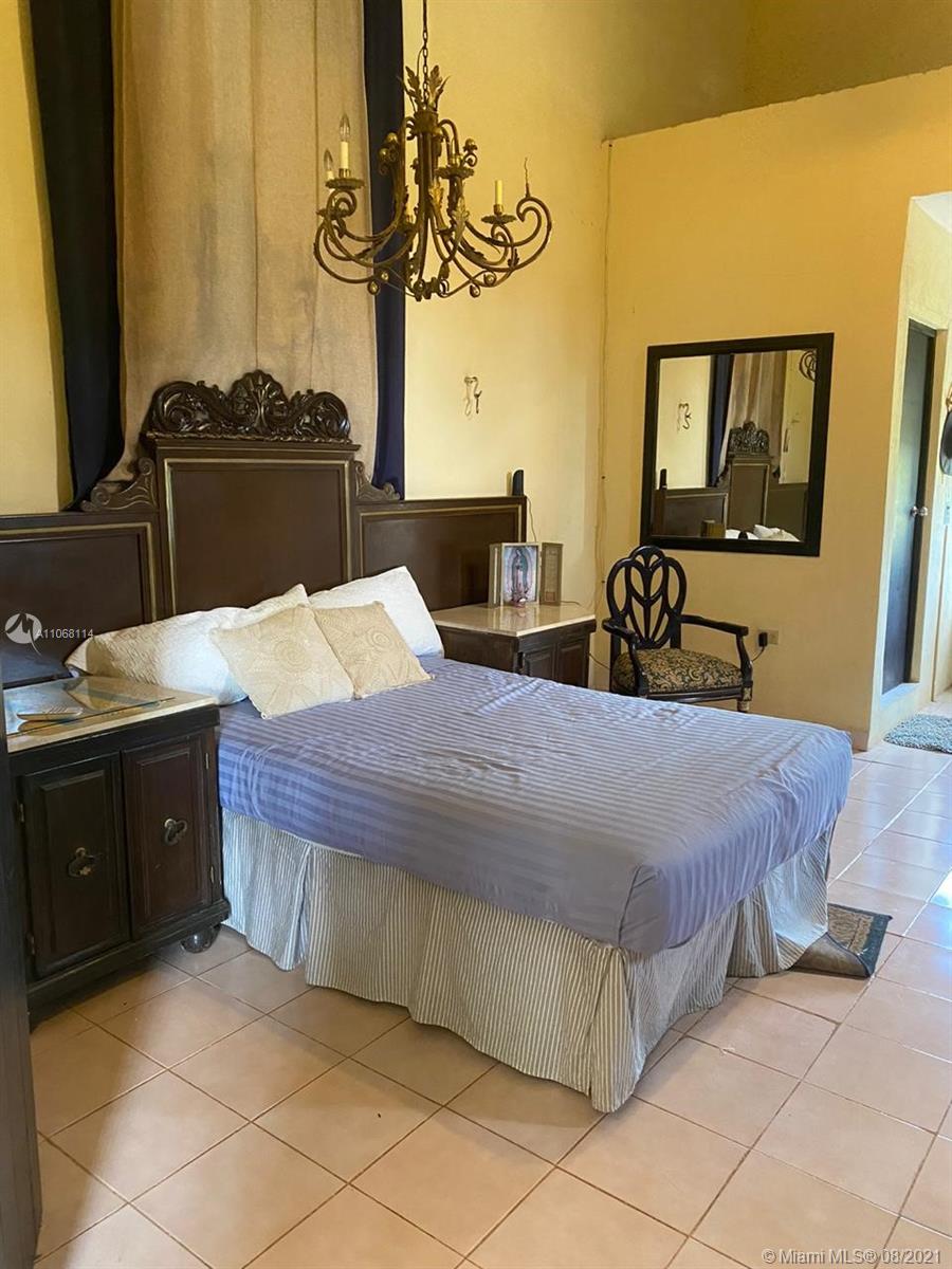 MERIDA YUCATAN - Land