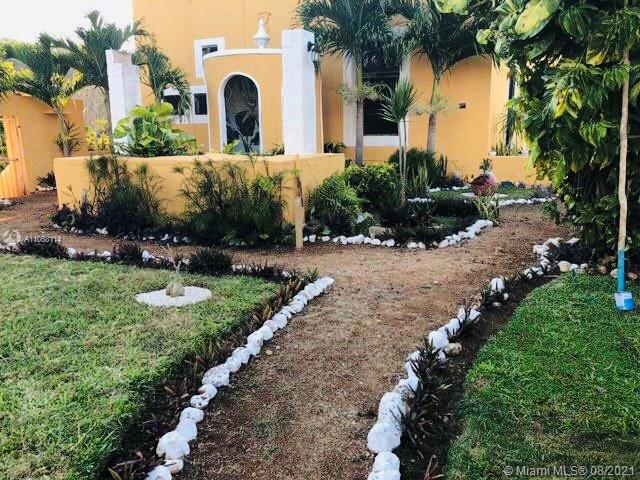 MERIDA YUCATAN - Land