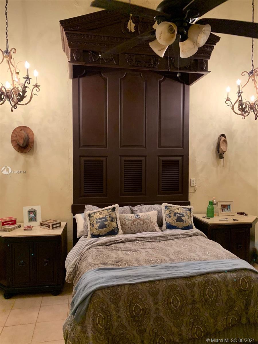 MERIDA YUCATAN - Land