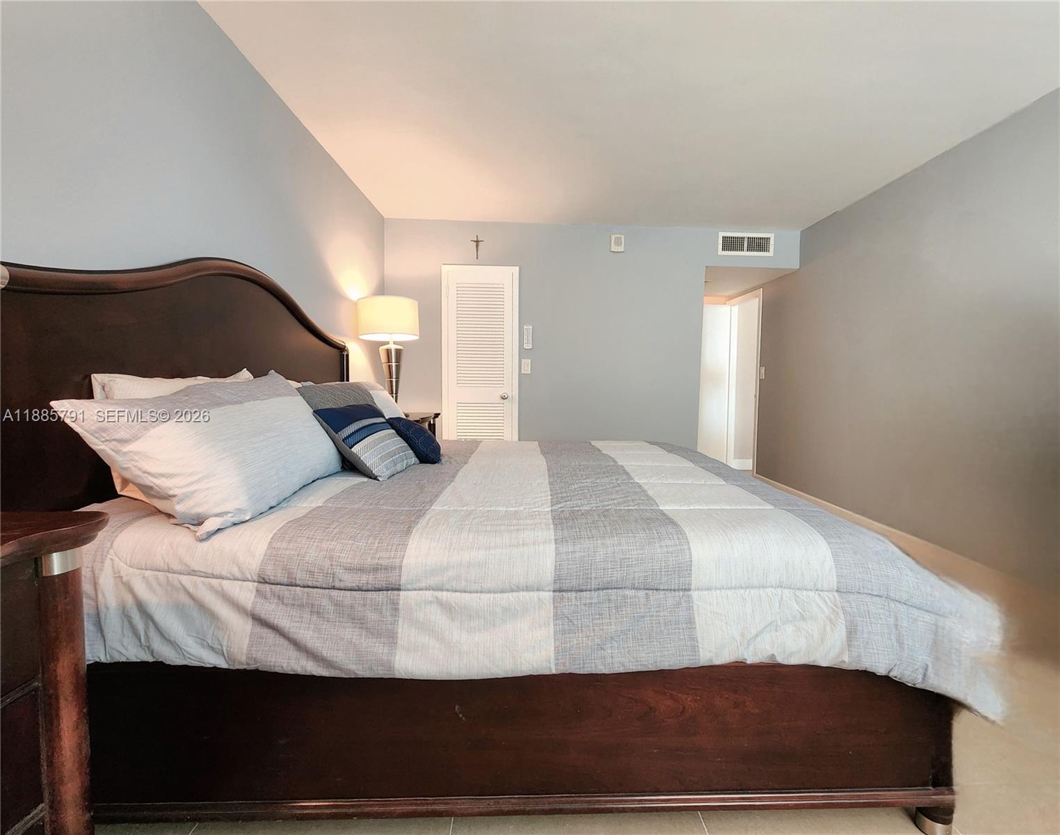 PARKER PLAZA CONDO ESTATE - Residential