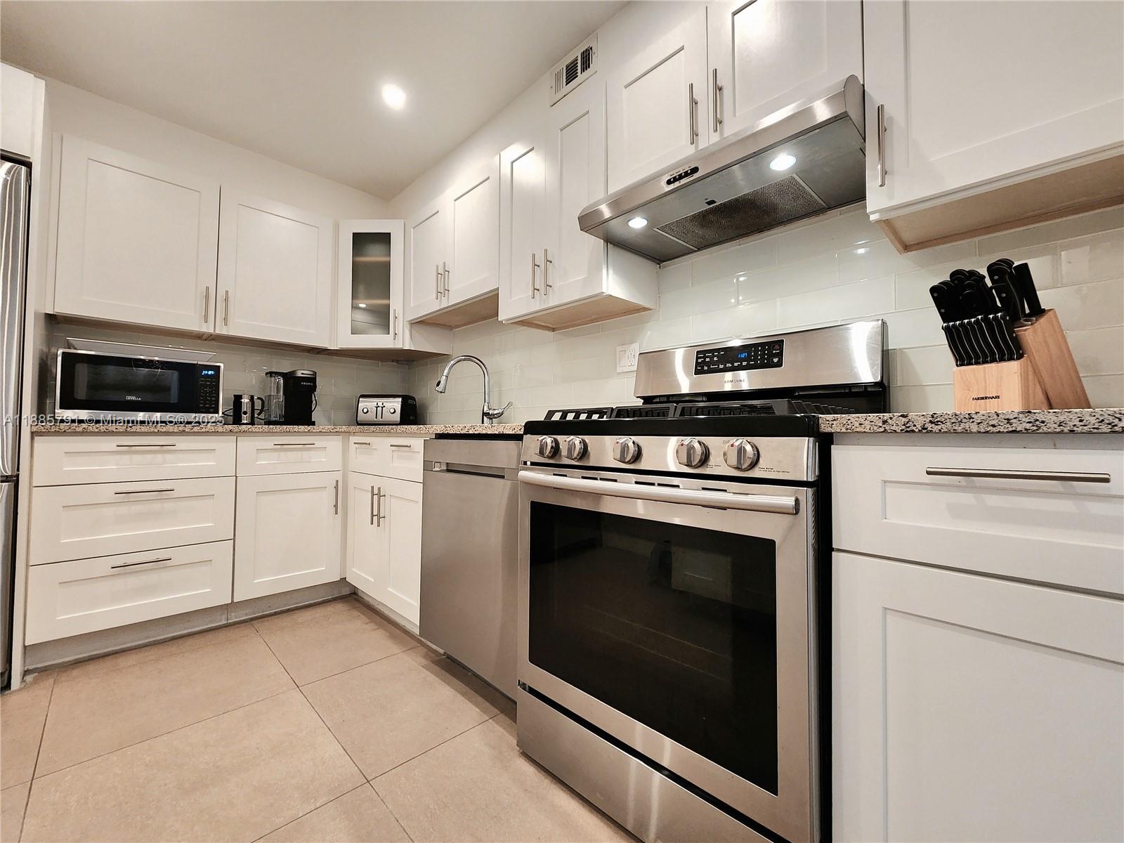 PARKER PLAZA CONDO ESTATE - Residential