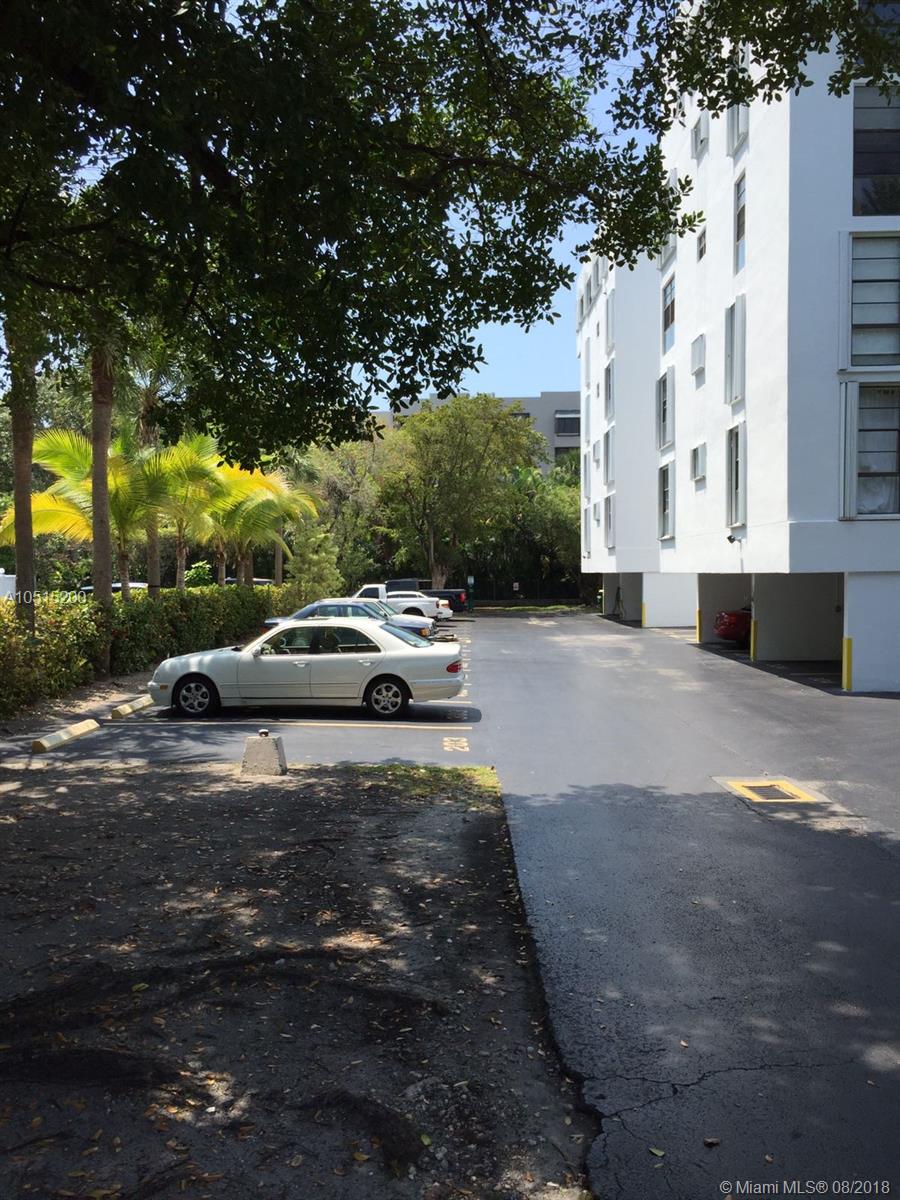 Key Biscayne One Hundred - Residential Lease