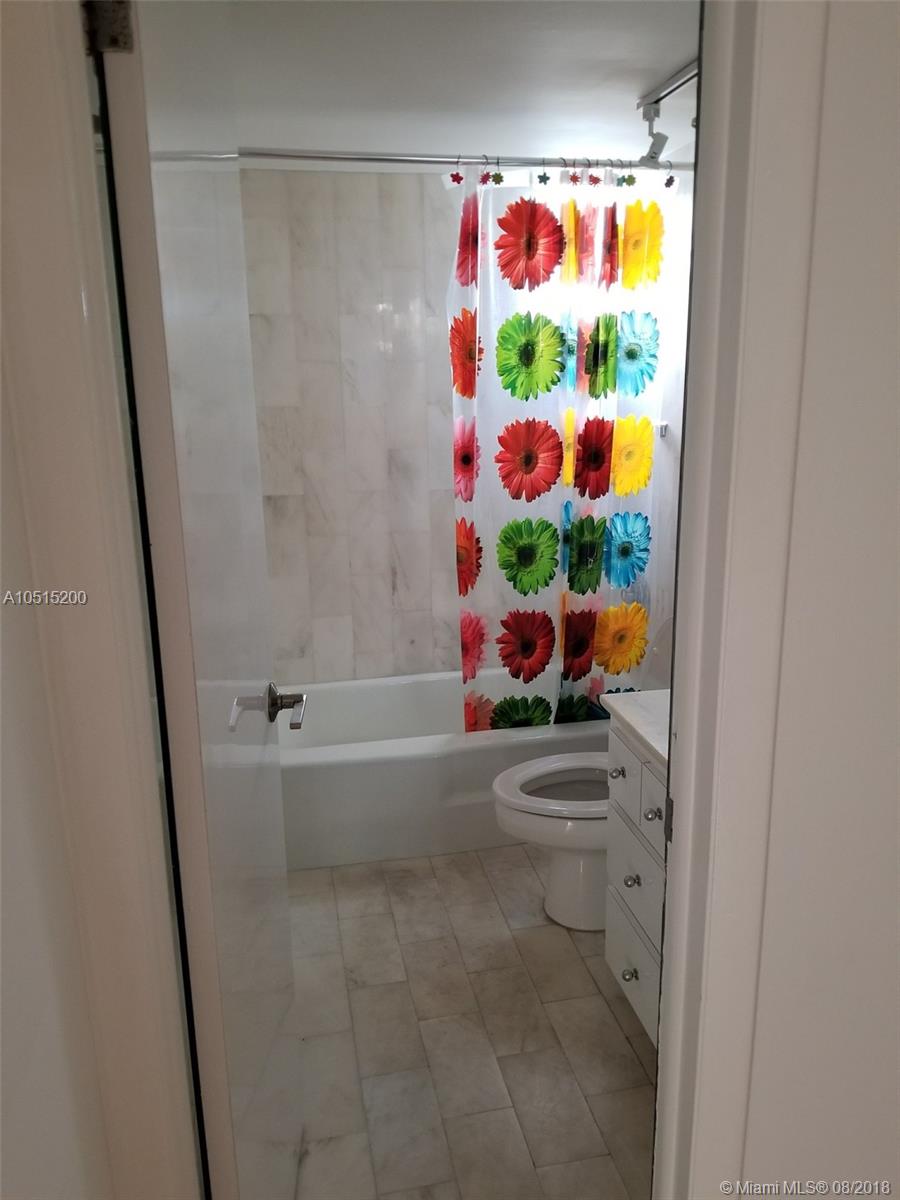 Key Biscayne One Hundred - Residential Lease