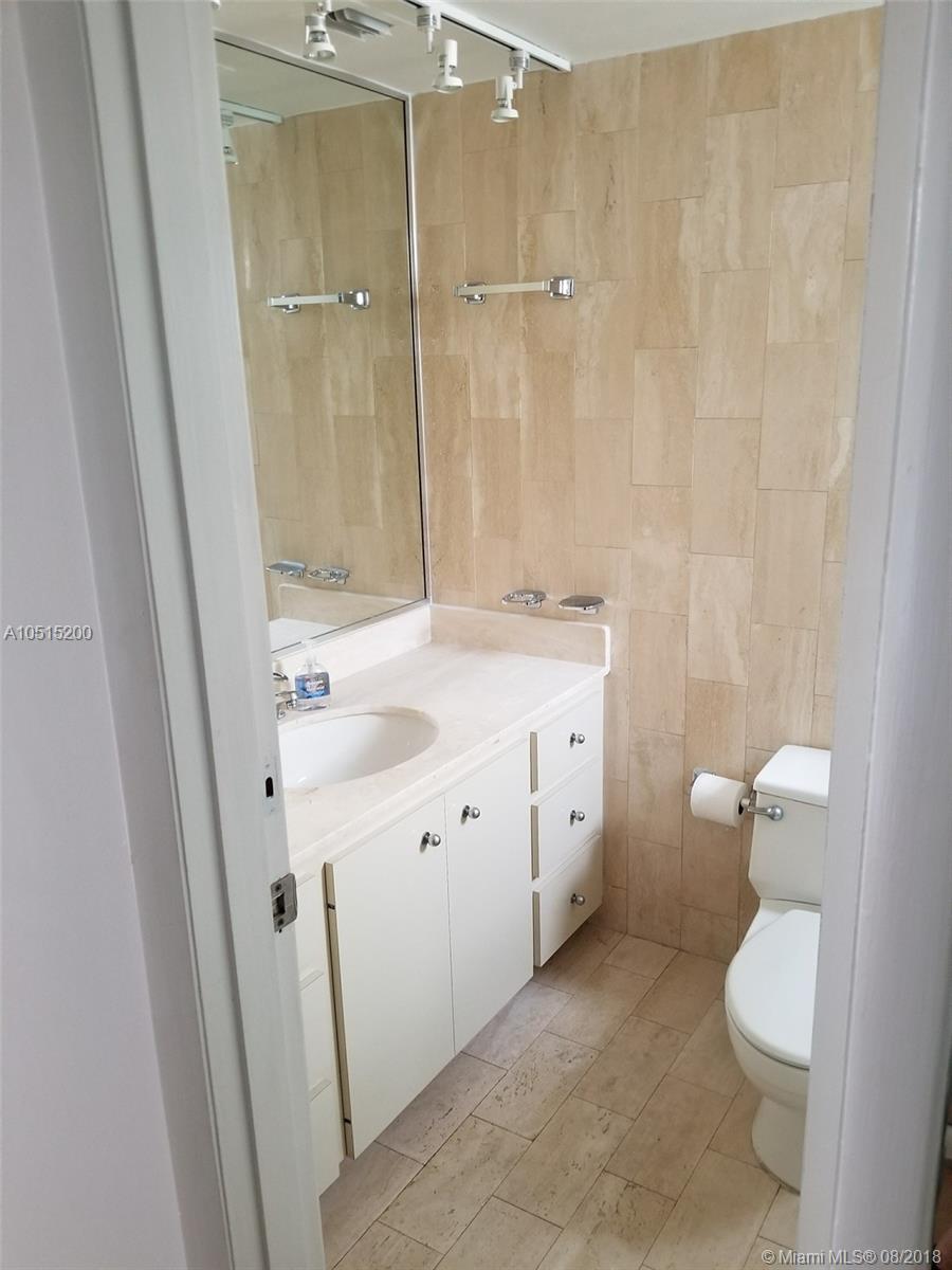 Key Biscayne One Hundred - Residential Lease