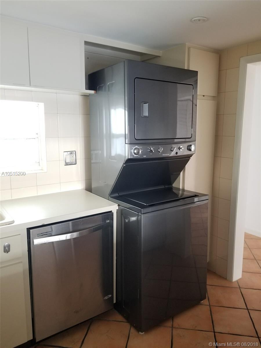 Key Biscayne One Hundred - Residential Lease