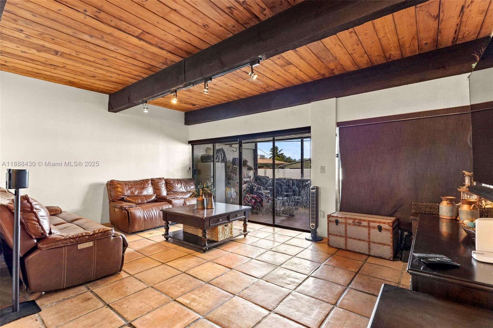 RIVERWOOD SEC 3 - Residential